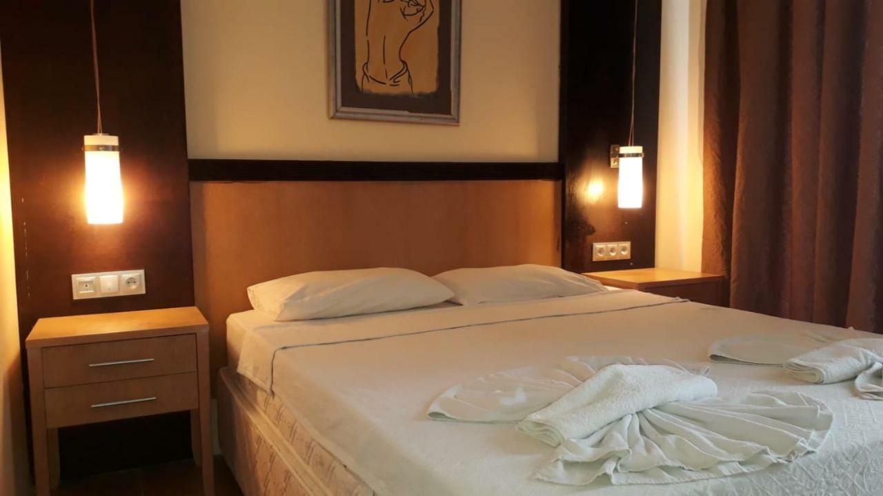 Hotel Santur Kusadası Extérieur photo