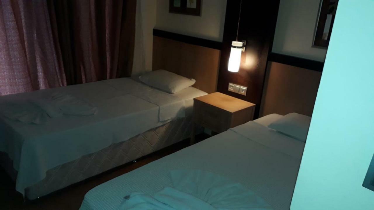 Hotel Santur Kusadası Extérieur photo