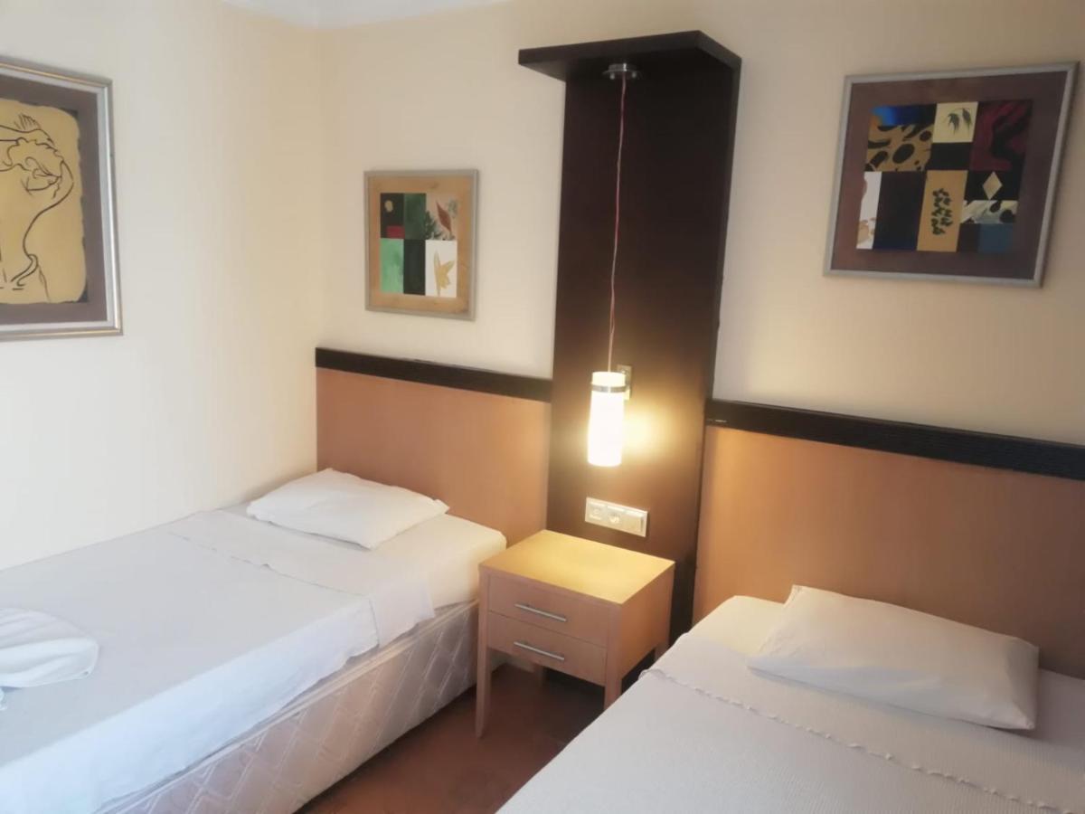 Hotel Santur Kusadası Extérieur photo